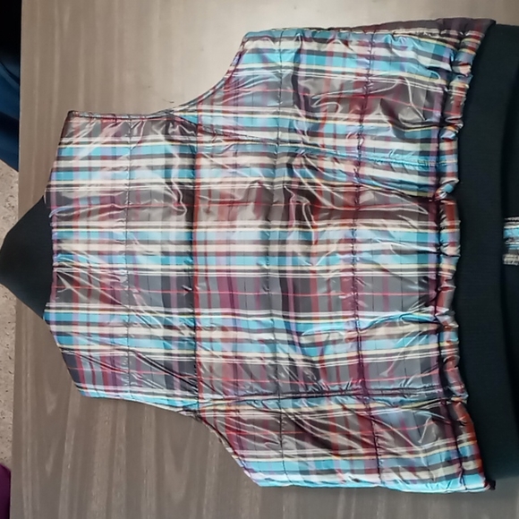 CJ Banks Plaid Full Zip and Button Puffer Vest 1X - Picture 2 of 5